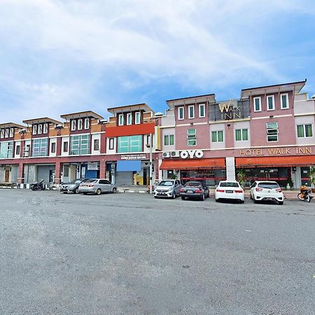 OYO 582 Hotel Walk Inn Kampong Pasir Puteh  Exterior foto