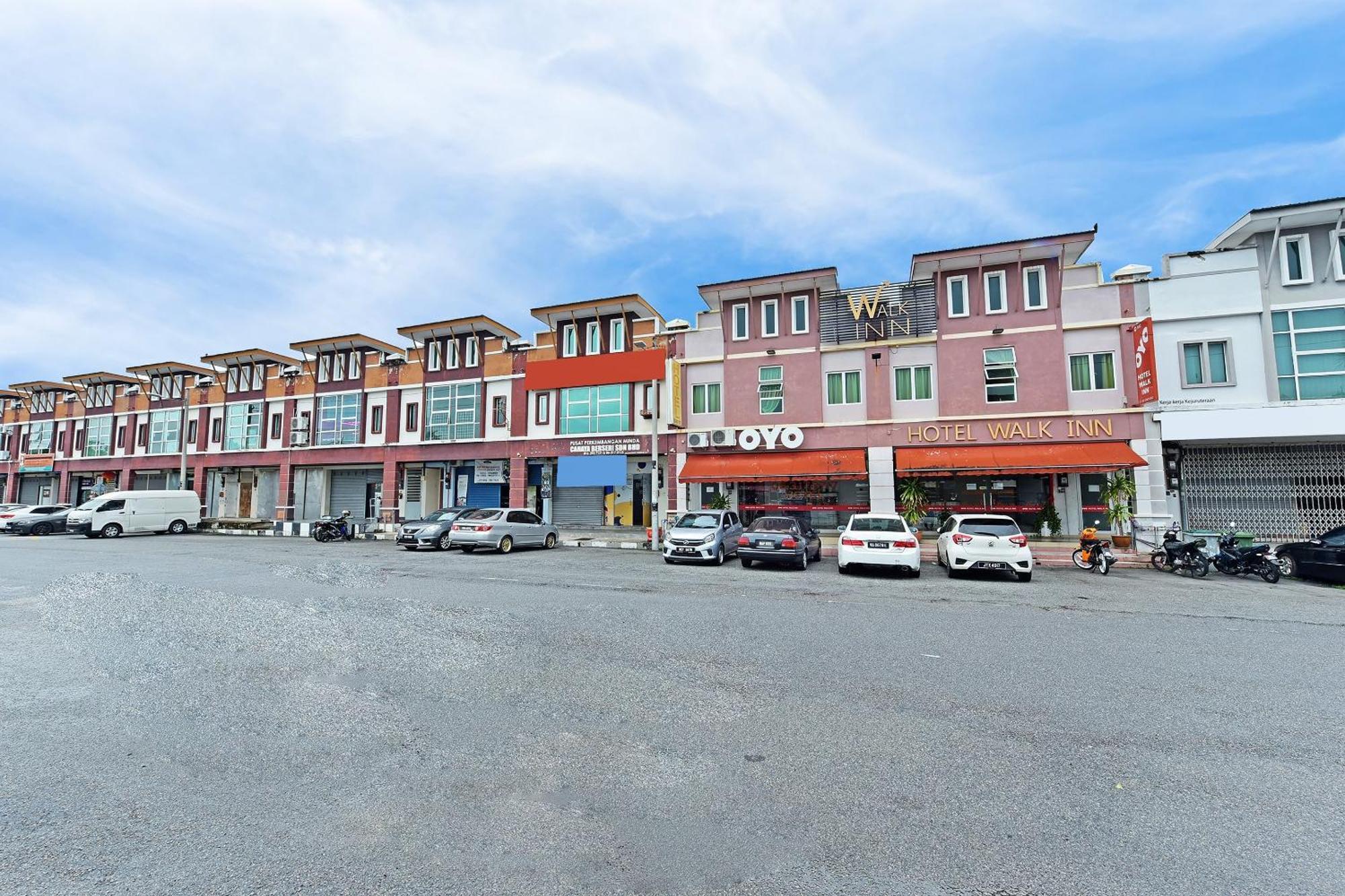 OYO 582 Hotel Walk Inn Kampong Pasir Puteh  Exterior foto